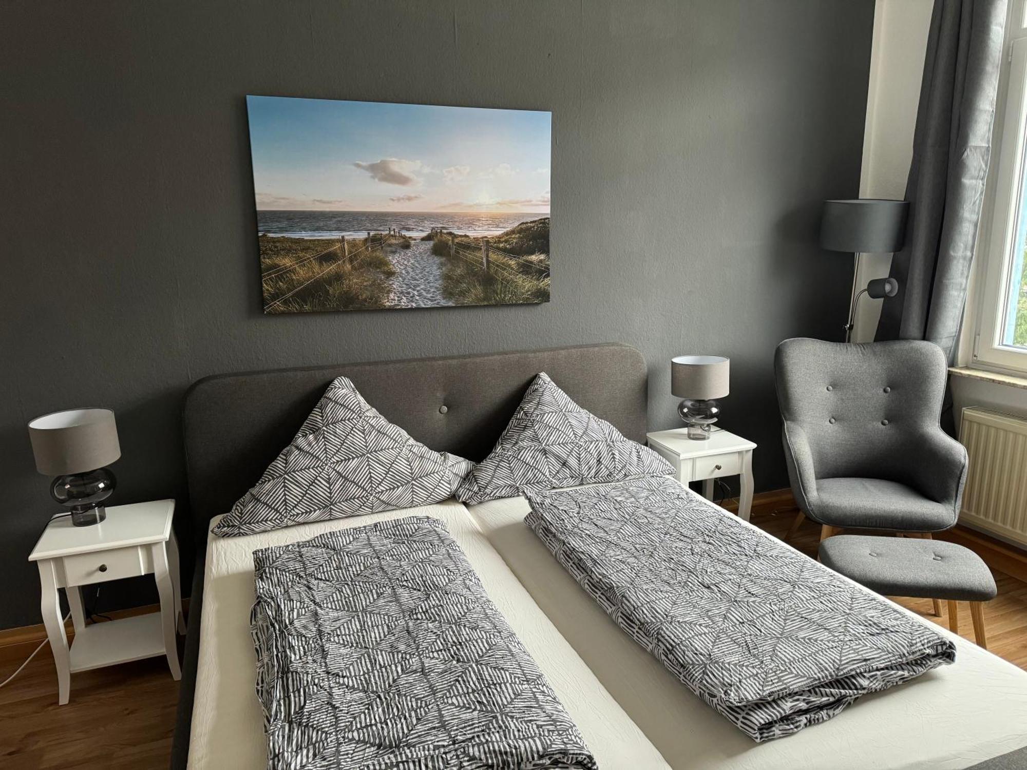 Rb City Apartments Emden Am Wall 2 Bagian luar foto